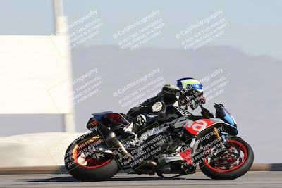 media/Dec-01-2025-Moto Forza (Mon) [[2daa91e15f]]/2-Intermediate Group/Session 2 Turn 9 Entry/